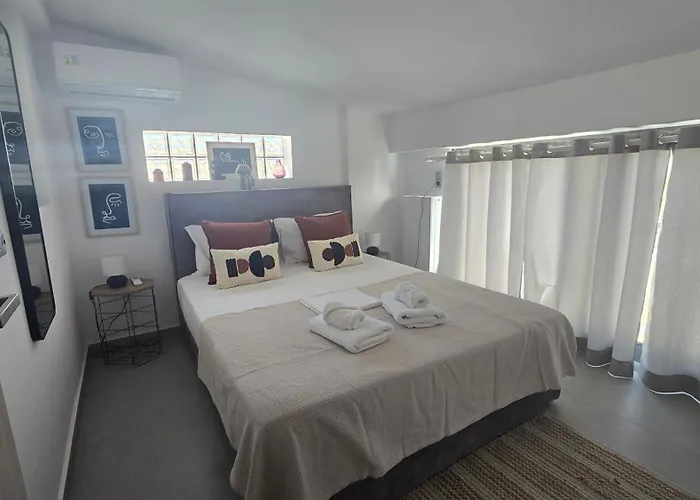 A Place 4u Sunset View Apartmán